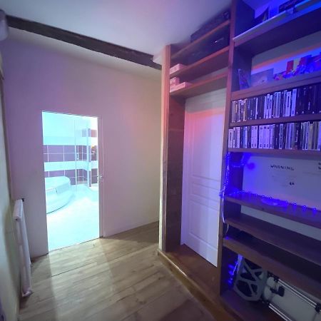 Floydroom'S Pau Chambre Hotes Standing Dans Appartement Partage Proche Chateau المظهر الخارجي الصورة