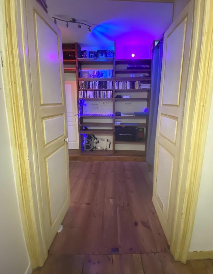 Floydroom'S Pau Chambre Hotes Standing Dans Appartement Partage Proche Chateau المظهر الخارجي الصورة